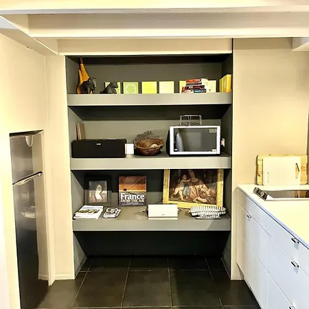 Studio 42, Apartmán