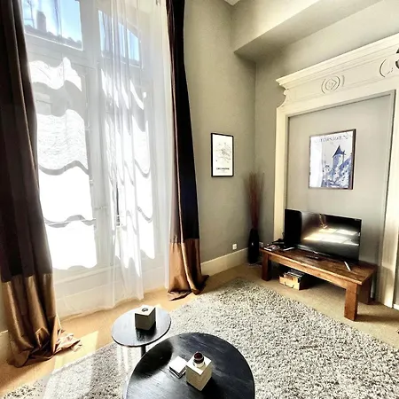 Studio 42, Apartmán